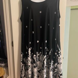Shoreline Black and White Floral Midi Dress